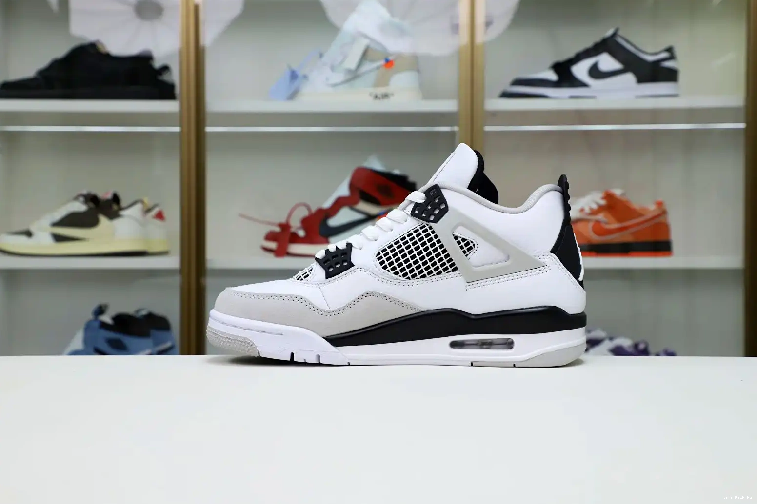 4 Kimikick JORDAN MILITARY BLACK AIR 0716